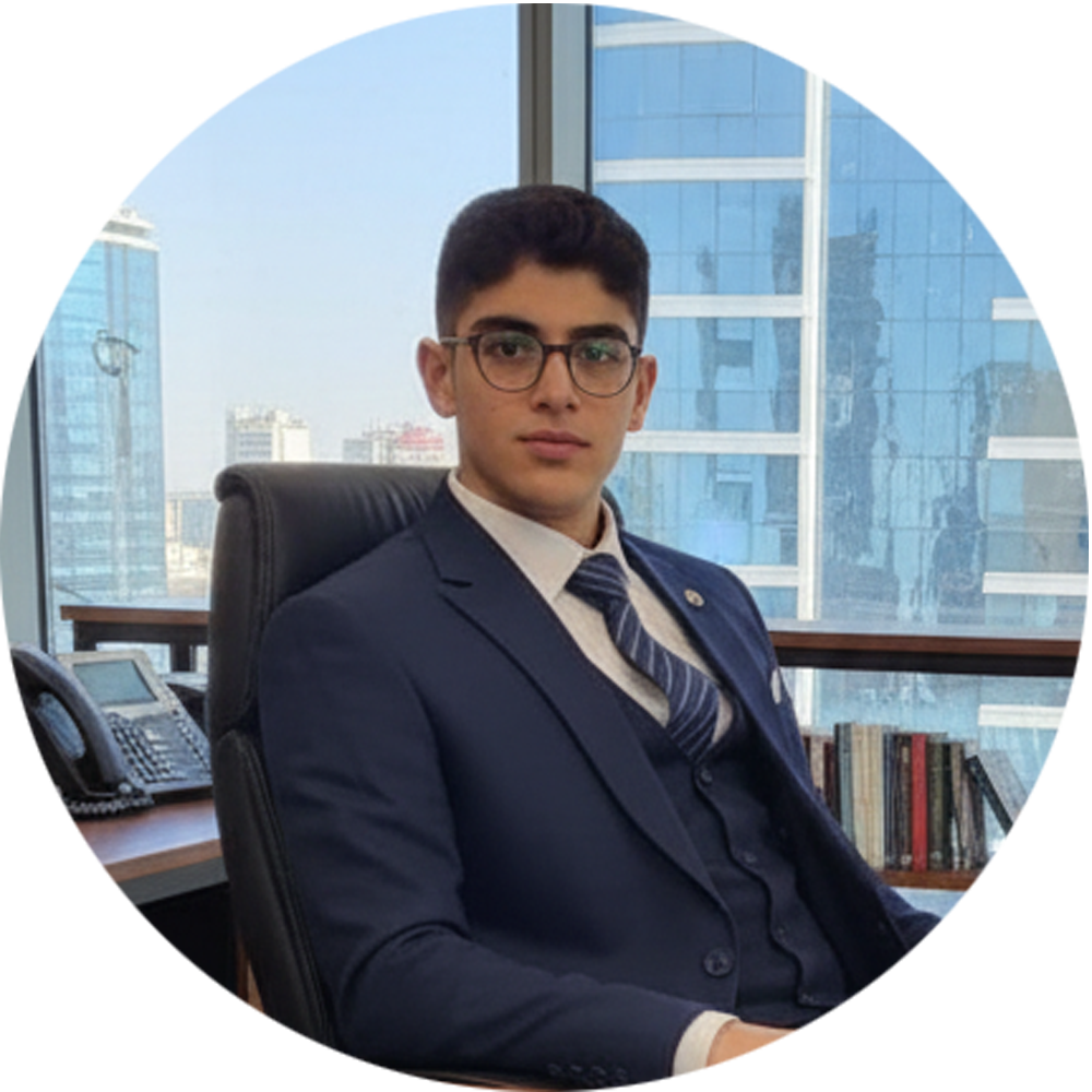 سامیار عبادی – حسابداری و فیلم‌بردار تیم Ad Feima+